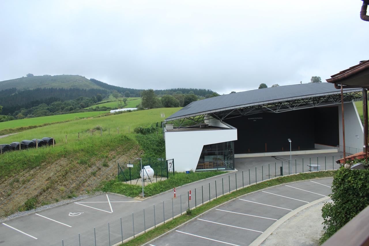 Gazteategi Panzió Zarautz Kültér fotó